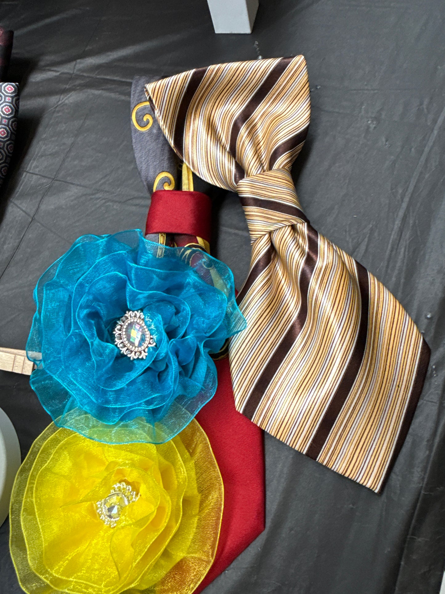 Flower/Tie